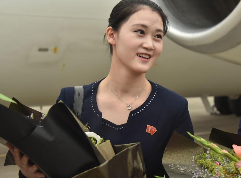朝鲜空姐果然原生态 看清高丽航空济南航班的朝鲜美女