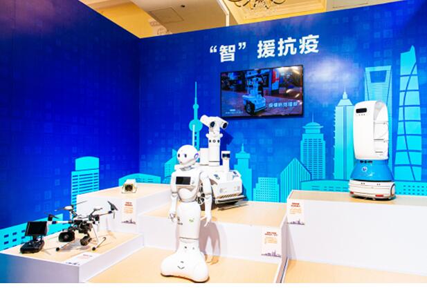 擎朗机器人第22届中国国际工业博览会 擎朗携“硬核”抗疫黑科技亮相